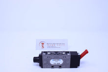 Load image into Gallery viewer, Univer CM-422R Spool Valve
