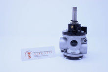 Load image into Gallery viewer, Univer AG-3021 (U2) Poppet Valve for Vacuum