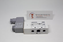 Load image into Gallery viewer, Mindman MVSC-260-4E1 DC24V Solenoid Valve 5/2 1/4&quot; BSP (Made in Taiwan)