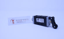 Load image into Gallery viewer, API AC2181520 Mechanical Valve 1/8&quot; 5/2 Bi-directional Lever and Roller - Watson Machinery Hydraulics Pneumatics