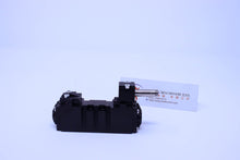 Load image into Gallery viewer, Univer F-0270