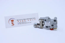 Load image into Gallery viewer, Univer AI-9200 Minature Mechanical Valve