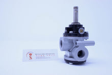 Load image into Gallery viewer, Univer AF-2530 (U2) 1/2&quot; Poppet Valve