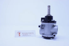 Load image into Gallery viewer, Univer AF-2530 (U2) 1/2&quot; Poppet Valve